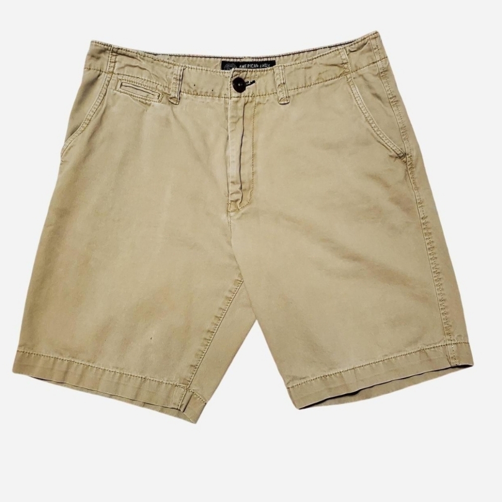 American Eagle Outfitters Men's Khaki Shorts